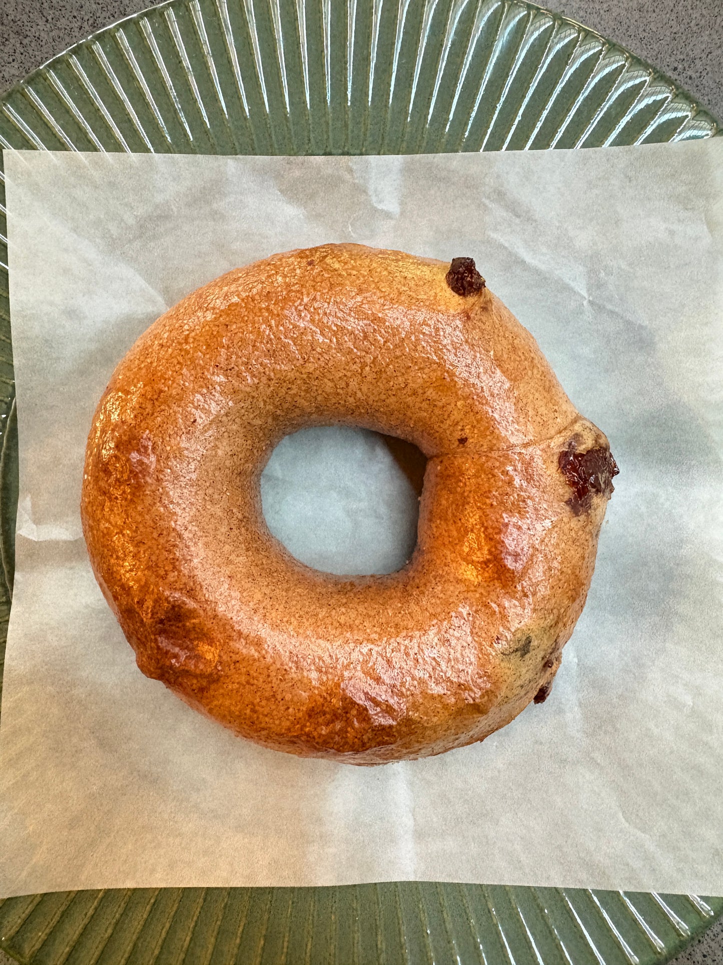 cinnamon raisin bagel