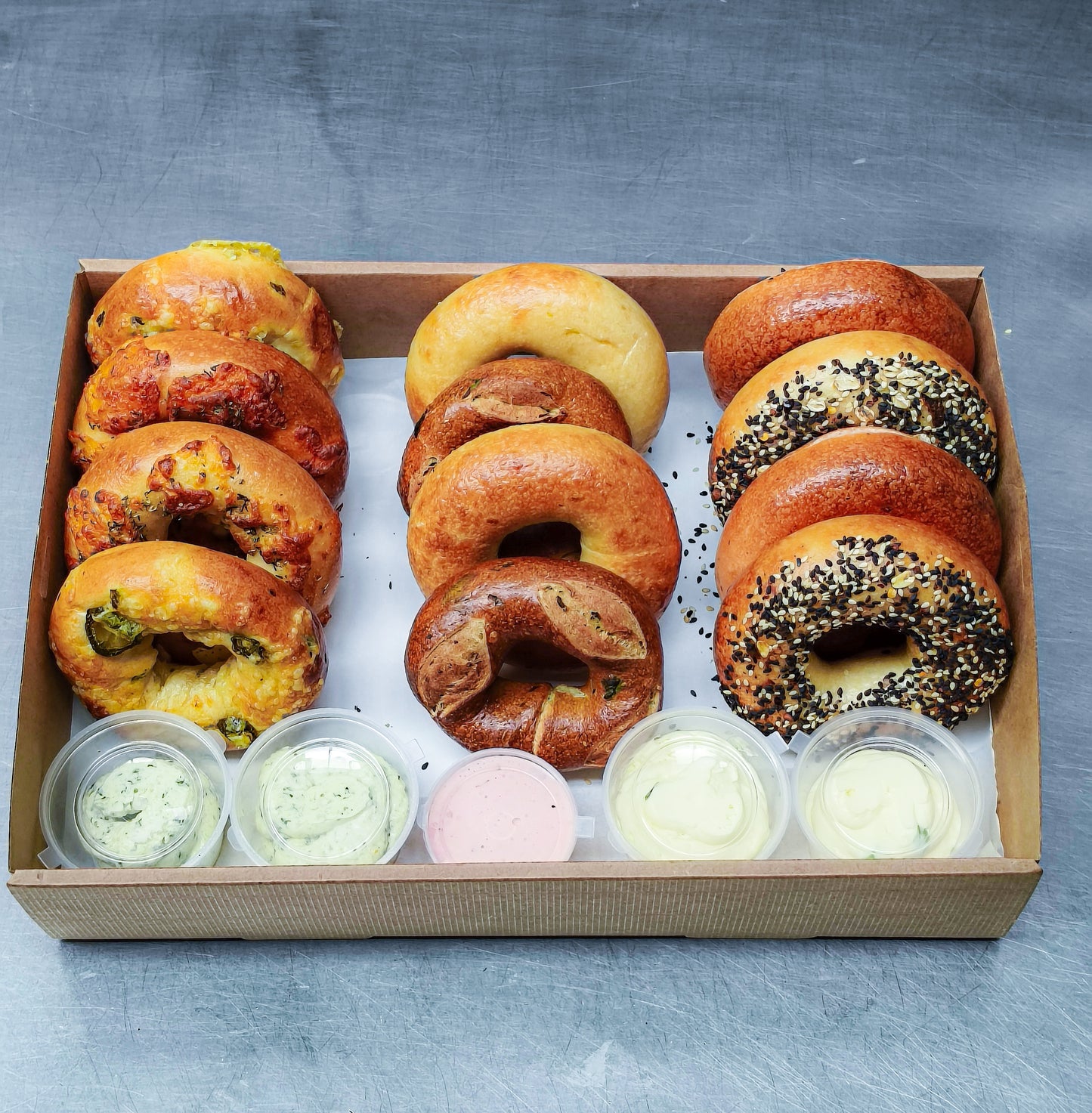 BAGEL WITH SPREAD SAVOURY COMBO