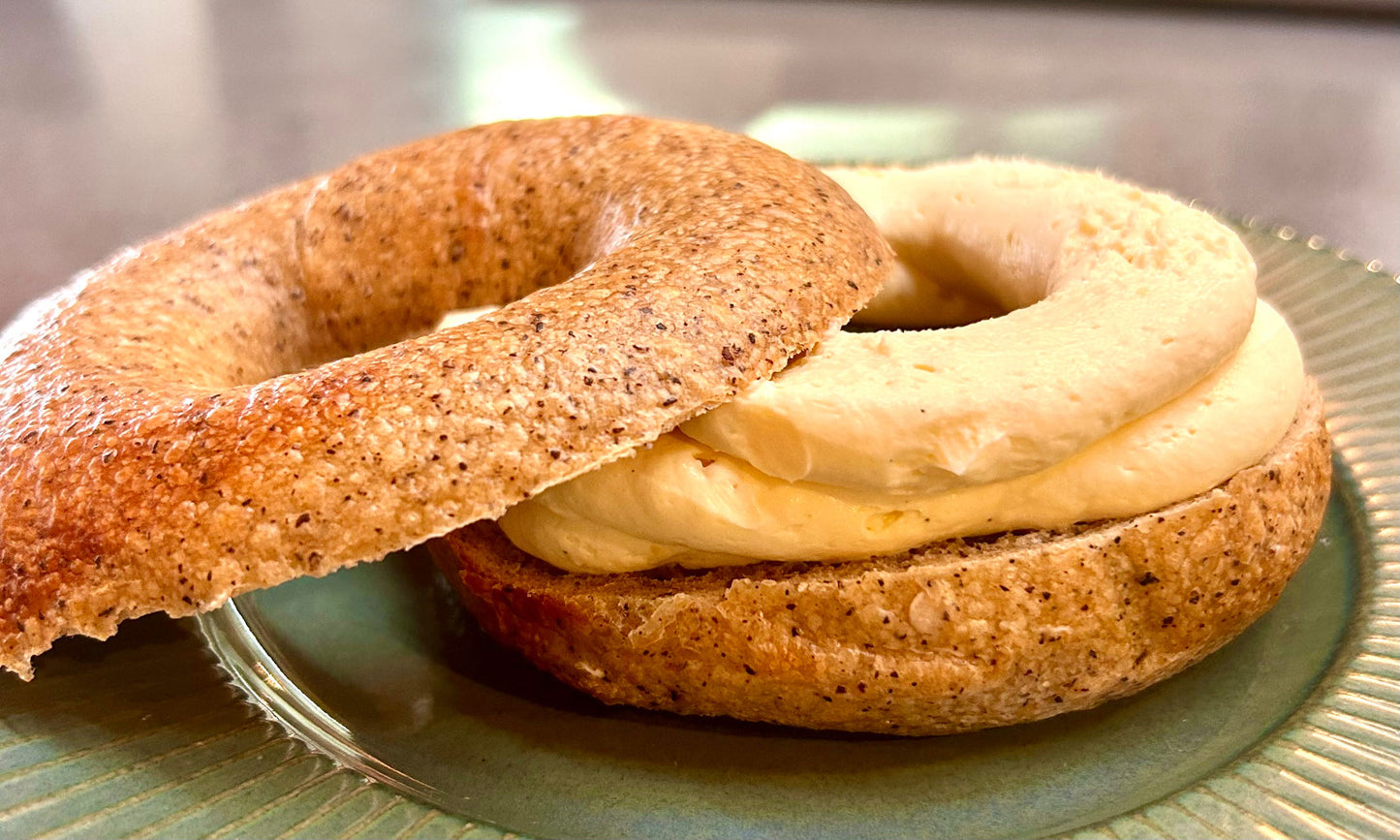 EARLGREY BAGEL WITH SPREAD