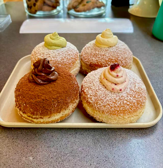DOUGHNUTS 4 COMBO