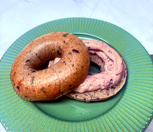 BLUEBERRY BAGEL WITH BLUEBERRY CREAM CHEESE