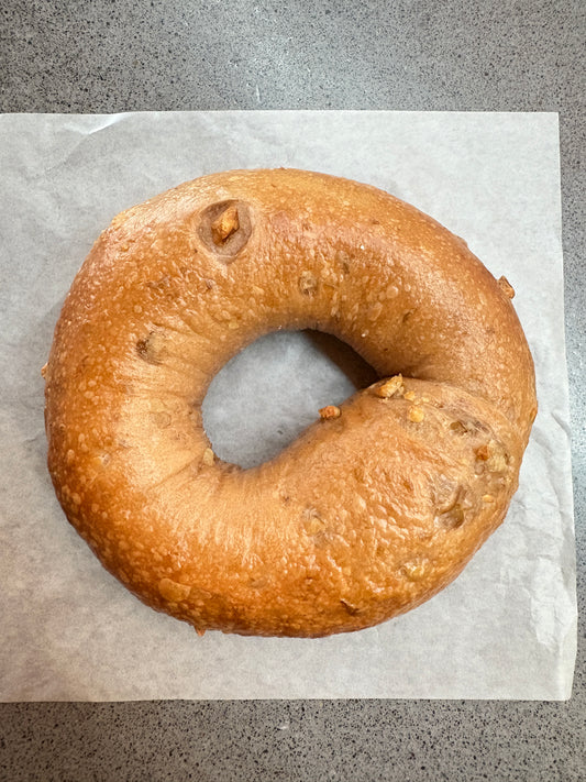 CARAMEL WALNUTS BAGEL