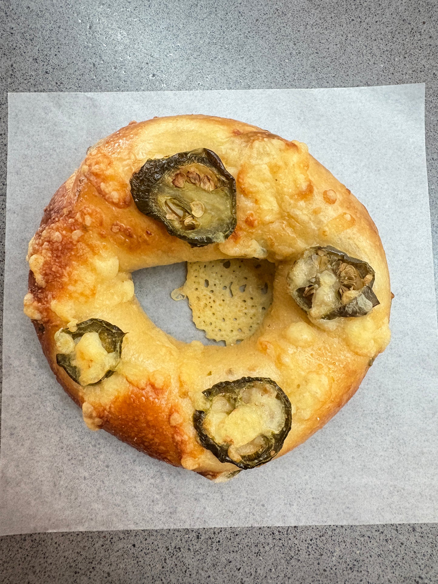 JALAPENO CHEDDAR CHEESE BAGEL